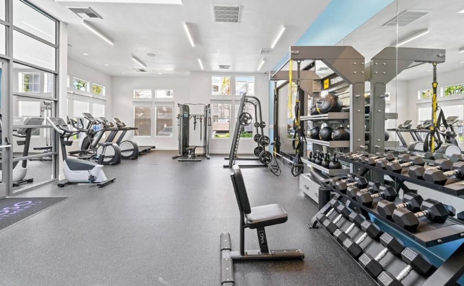 Building Photo - 19608 Pruneridge Ave