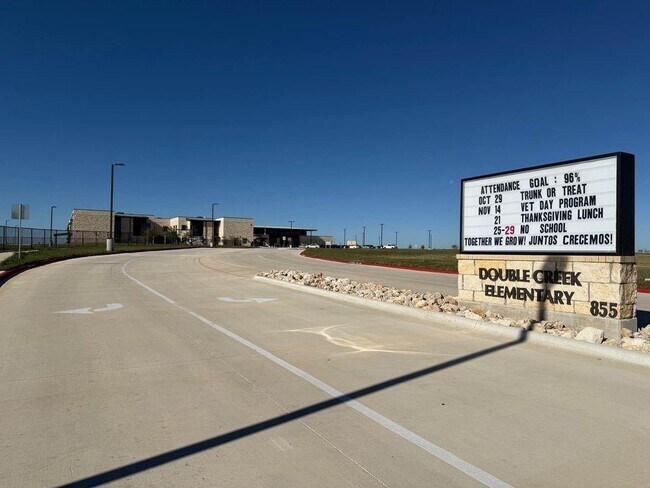 Building Photo - 113 Marty Allen Lp