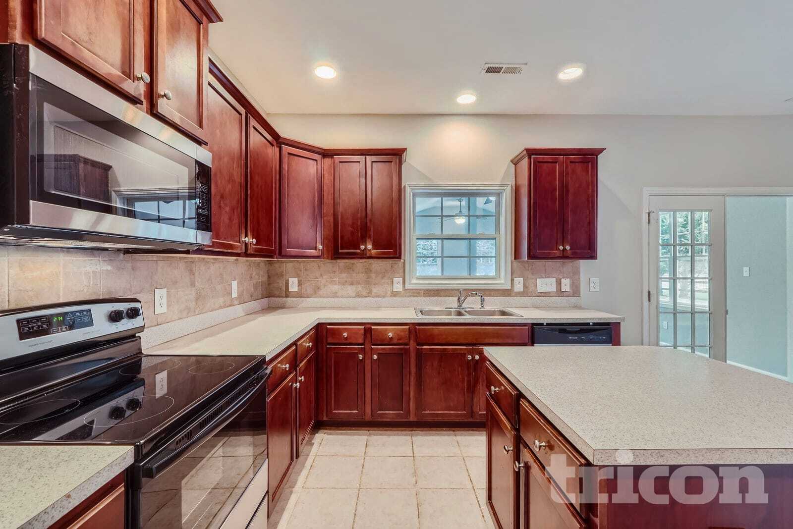 Building Photo - 2303 Catoctin Hollow Ct