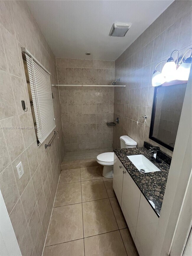 Building Photo - 10210 SW 37th St