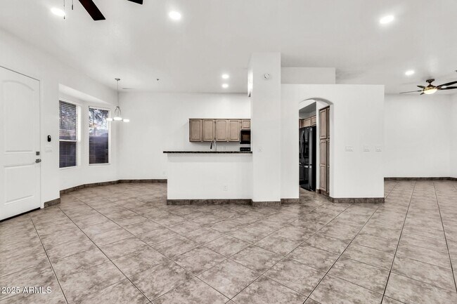 Building Photo - 9379 E Windrose Dr