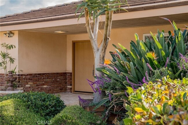 Building Photo - 13104 Magnolia Blvd