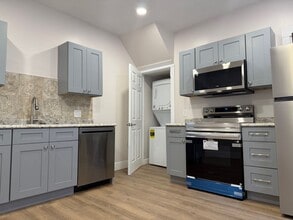 Building Photo - 4300 Apple Ave