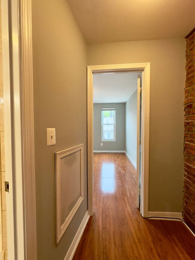 Building Photo - Charming 3 Bedroom/2.5 Bathroom Townhome in Greektown, MD!
