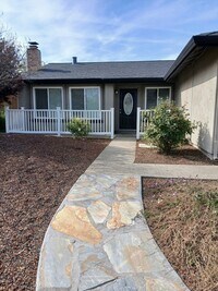 Building Photo - 6556 Mossview Way