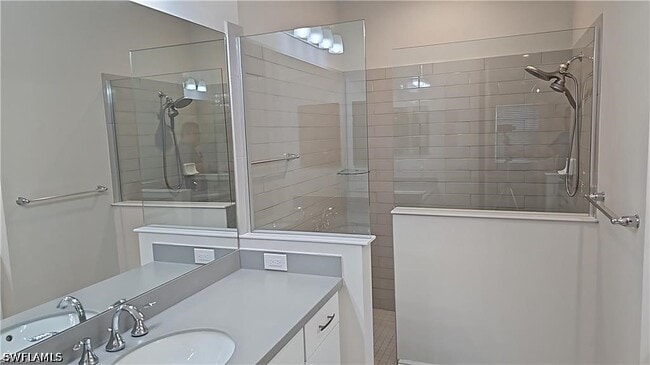 Building Photo - 2305 Ariane Dr