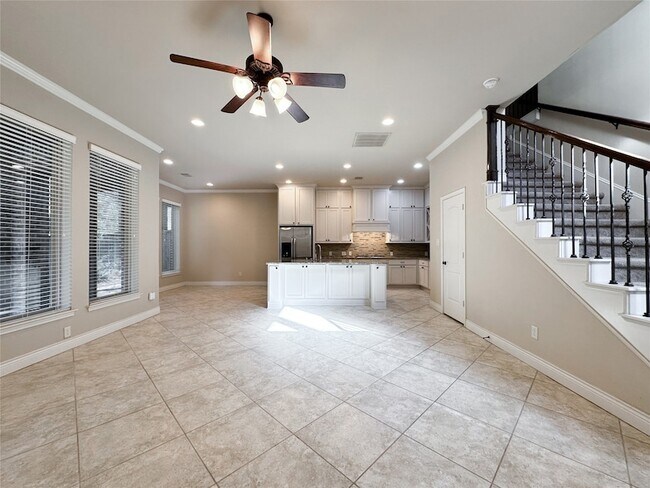 Building Photo - 23 Jonquil Pl
