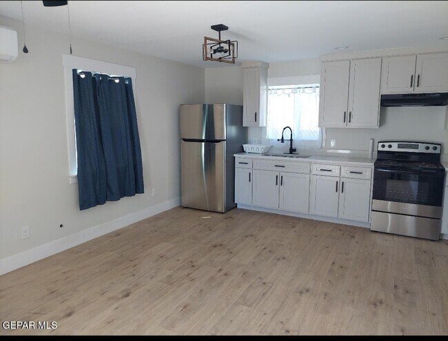 Building Photo - 3401 Polk Ave
