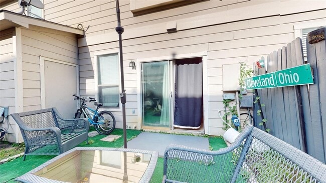 Building Photo - 8030 Singing Sonnet Ln