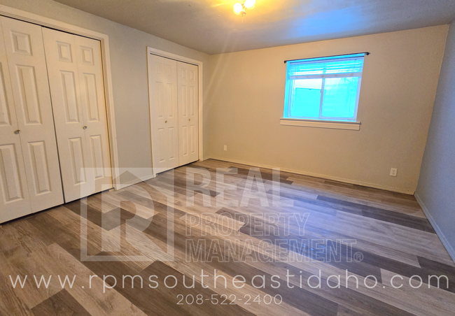 Building Photo - Spacious & Updated 4 Bedroom, 3 Bathroom Twin Home in Ammon (Idaho Falls) for Rent by Real Proper...