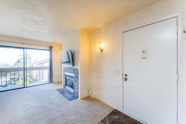 Building Photo - 3204 Golden Oaks Ln