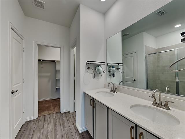 Building Photo - 7209 Dandelion Rd