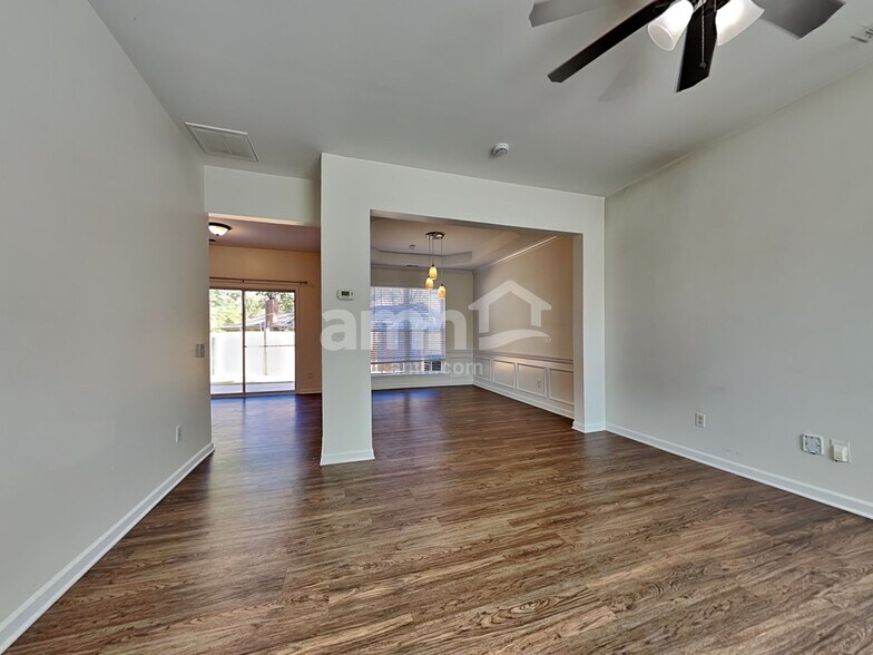 Building Photo - 1517 Braveheart Ln