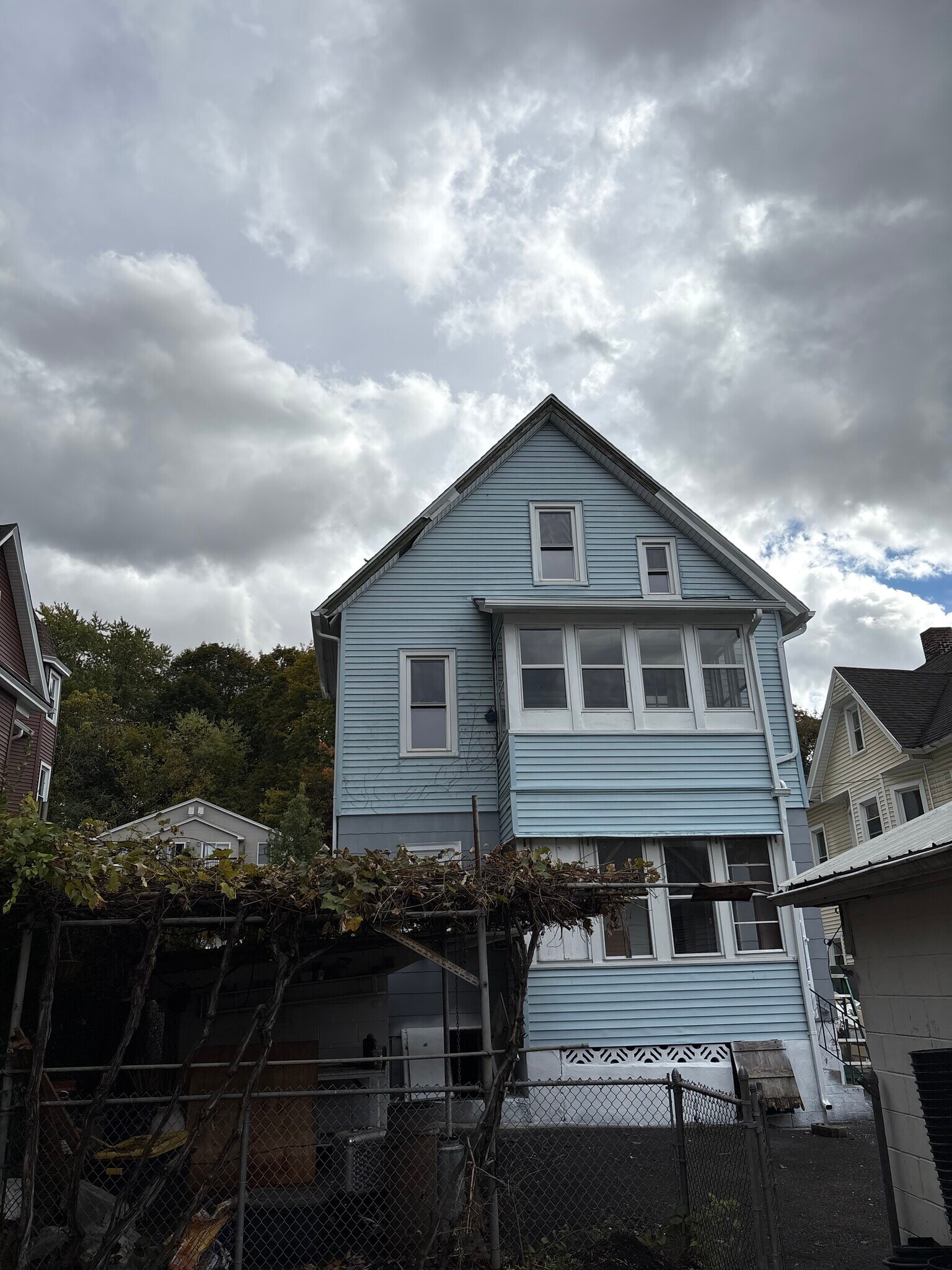 Building Photo - 72 Palmer Ave