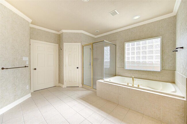 Building Photo - 14214 Cloud Cliff Ln