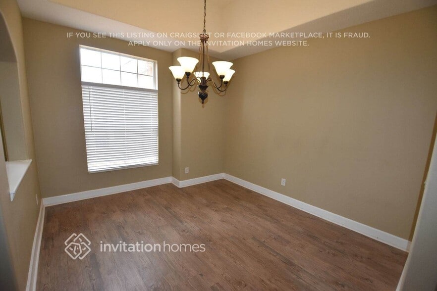 Building Photo - 1262 Western Pine Cir