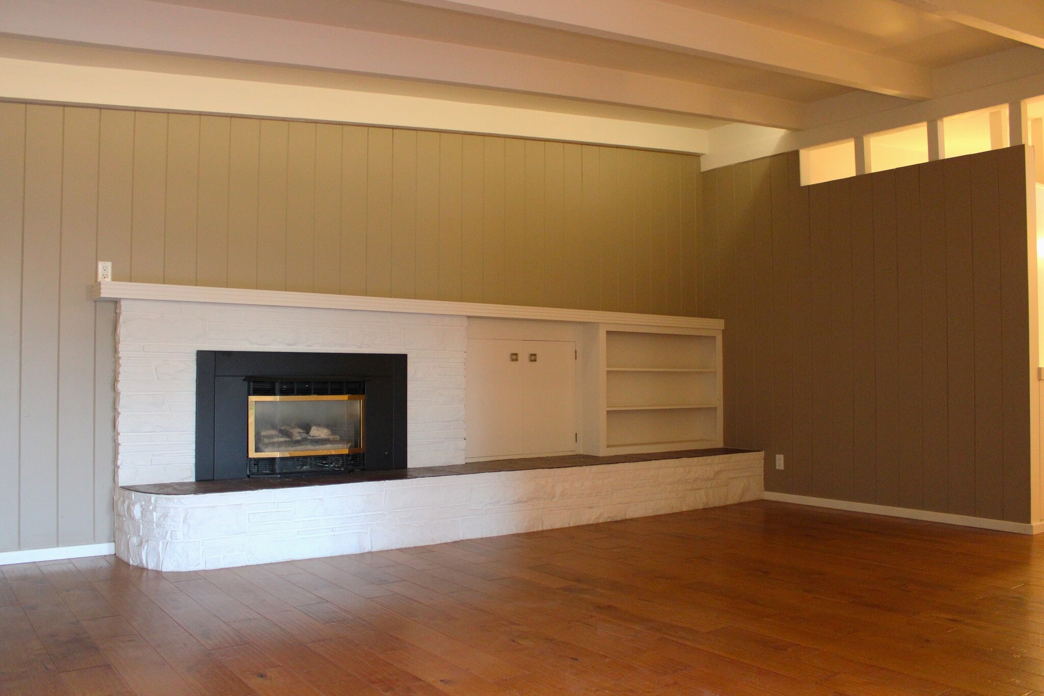 Building Photo - 1219 1st St