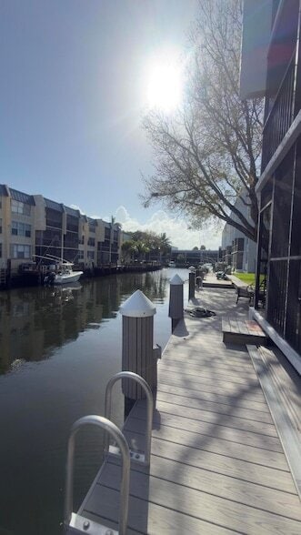 Building Photo - 777 S Federal Hwy