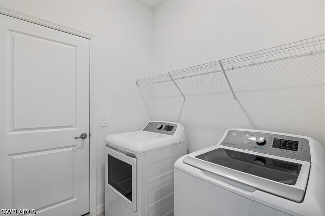 Building Photo - 17849 Woodland Ct