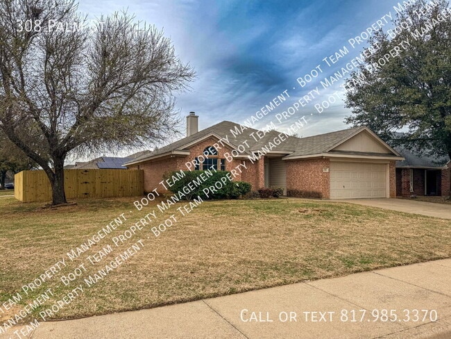 Building Photo - 308 Palm St