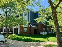 Building Photo - 20301 Beechwood Terrace