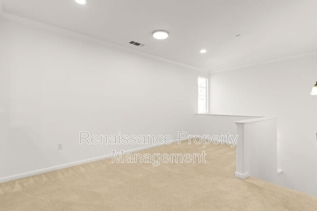 Building Photo - 4182 Glenwood Terrace