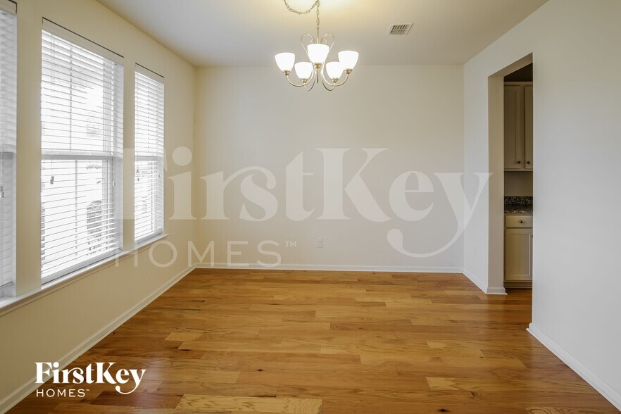 Building Photo - 318 Beachgrass Ln