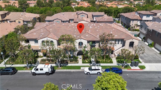 Building Photo - 75 Reunion