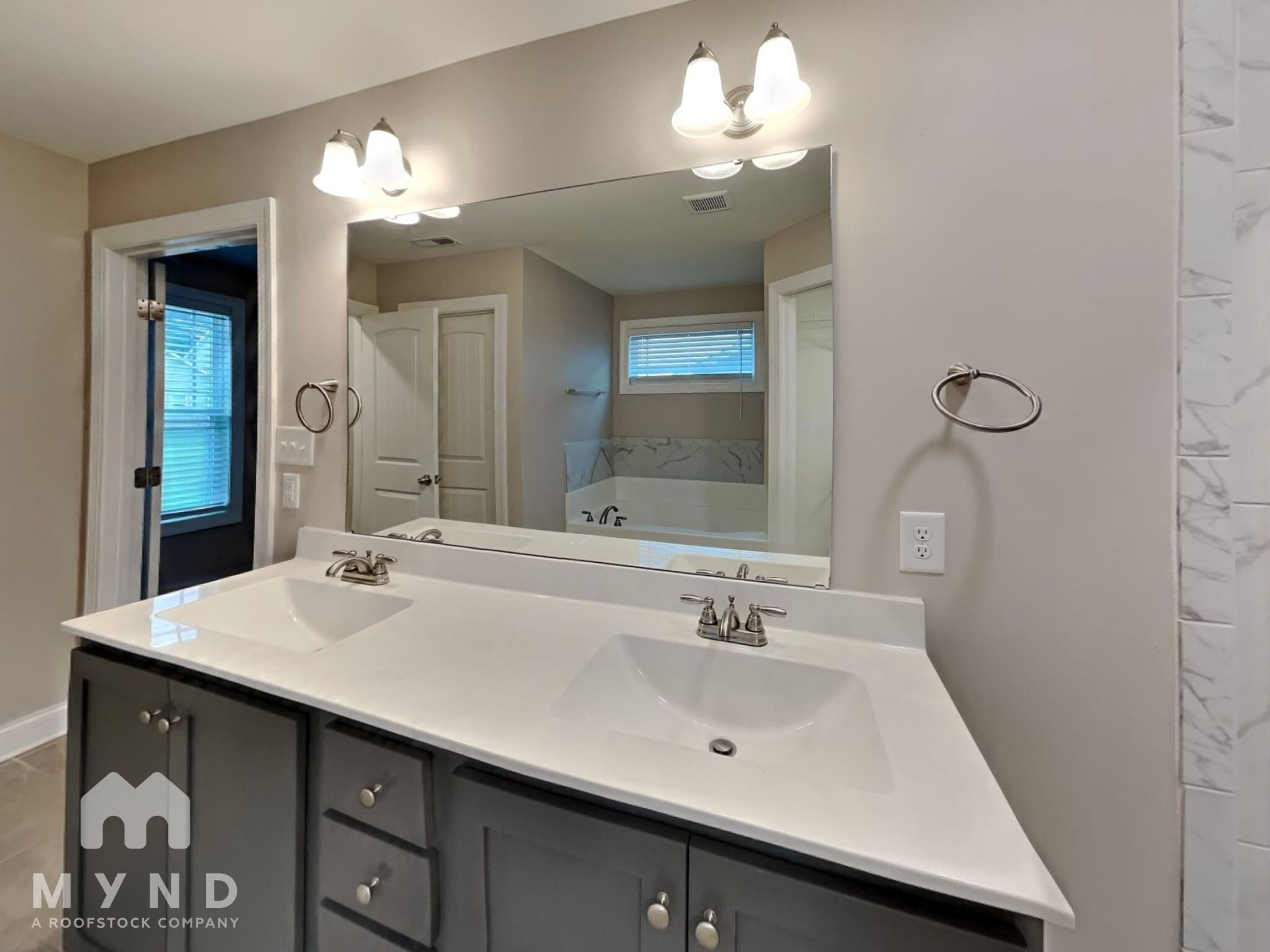 Building Photo - 1029 Airedale Trail