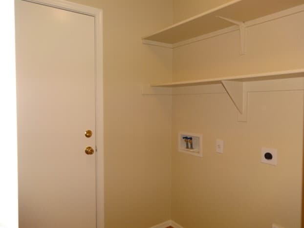 Building Photo - 2057 S 155th Dr