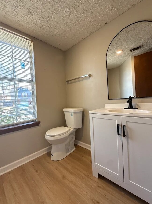 Building Photo - 3 Bed 2.5 Bath in Atlanta!