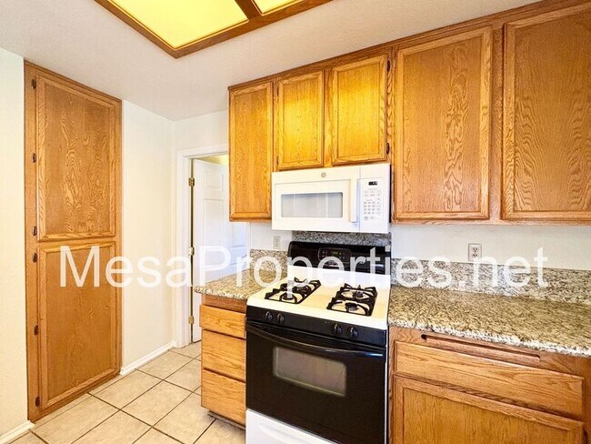 Building Photo - 13024 Rainwood Ct