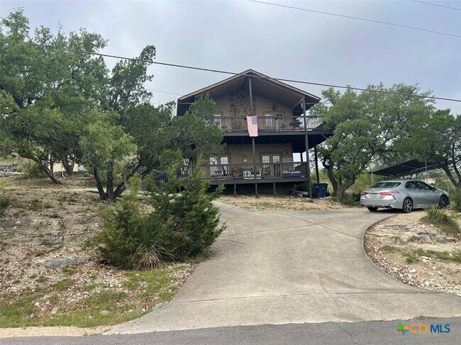 Primary Photo - 261 Hidden Dr