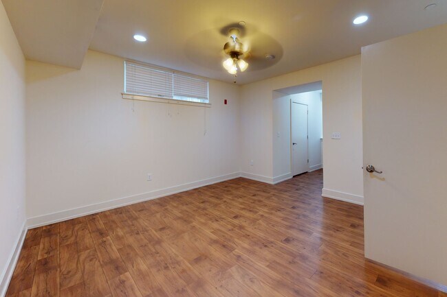 Building Photo - 1513 Master St