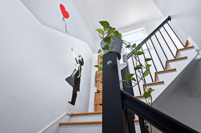 Building Photo - 230 Bradberry St SW