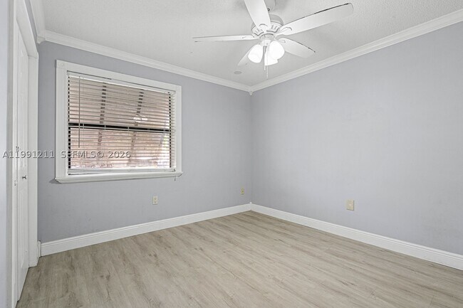 Building Photo - 6854 NW 173rd Dr