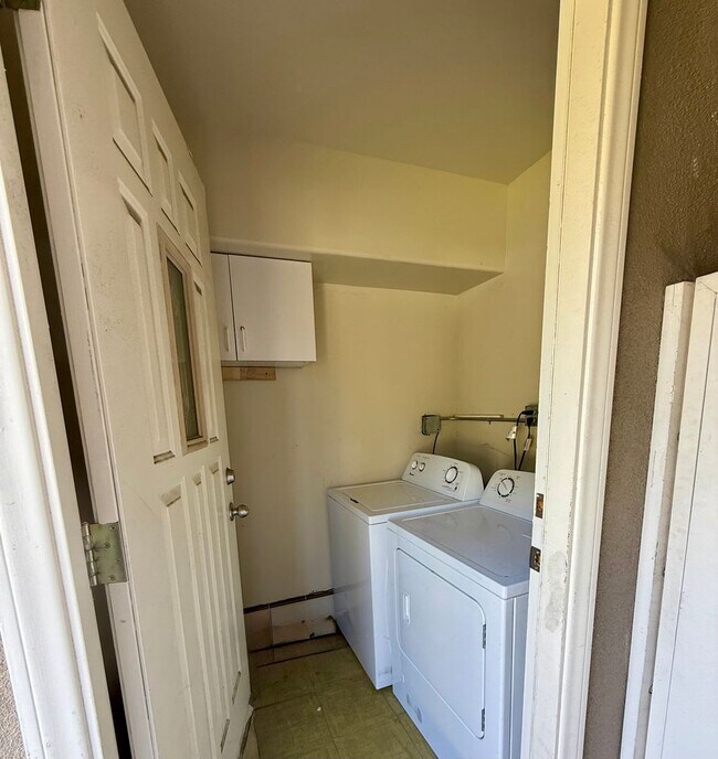Building Photo - 2242 Elden Ave