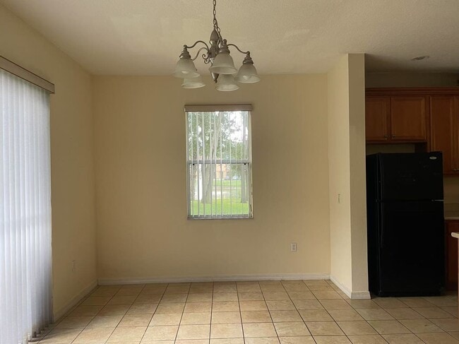 Building Photo - 5317 Paradise Cay Cir