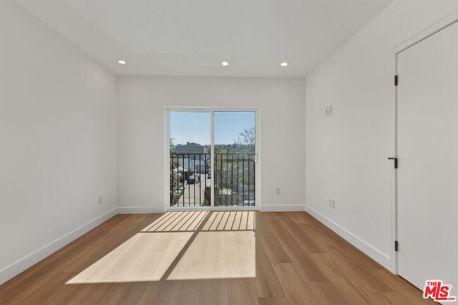 Building Photo - 14165 Erwin St