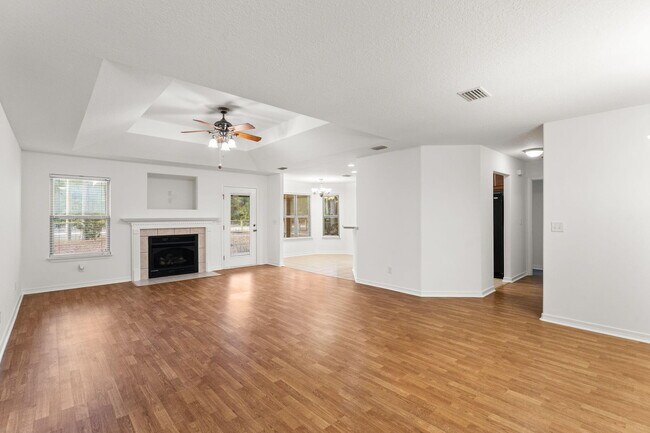 Building Photo - 71 Eventide Ln