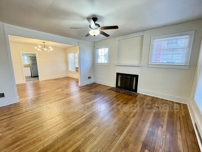 Building Photo - 117 Woodside Ave