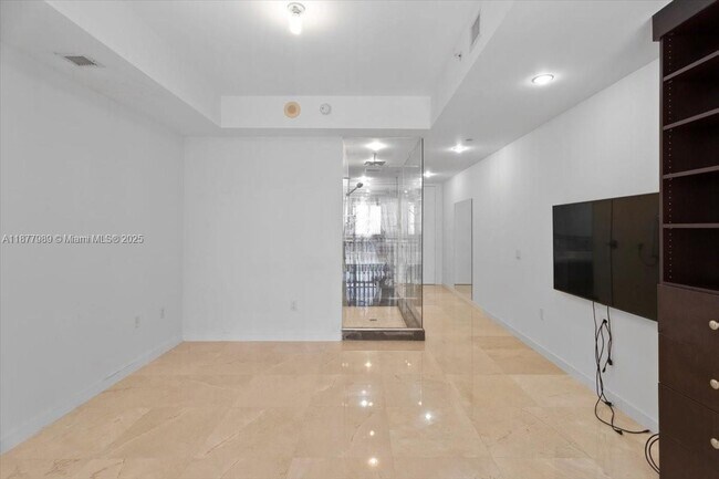 Building Photo - 1100 Biscayne Blvd