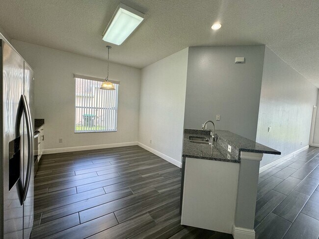 Building Photo - 11056 Dawnview Ln