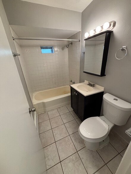 Building Photo - 1601 S 58th Ave