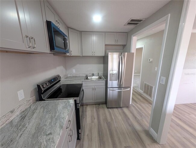 Building Photo - 5521 Bay Blvd