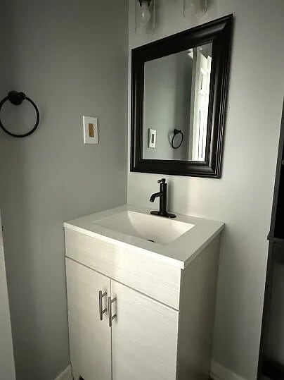 Building Photo - Zambrano Inc. Unit 2