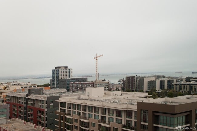 Building Photo - 300 Berry St