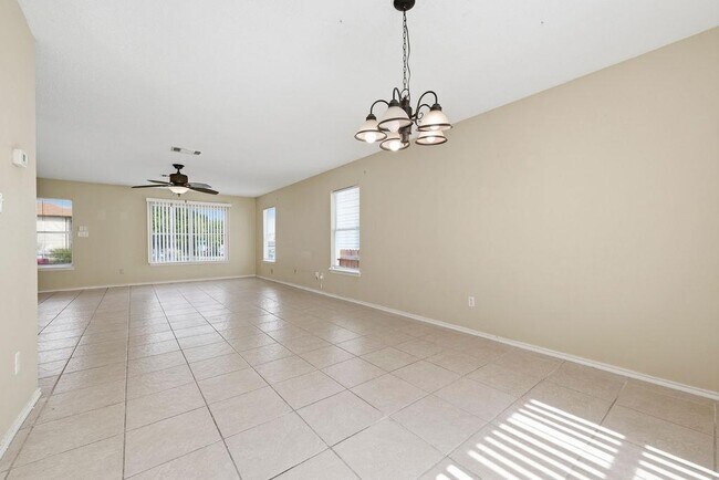 Building Photo - 1109 Bradbury Ln