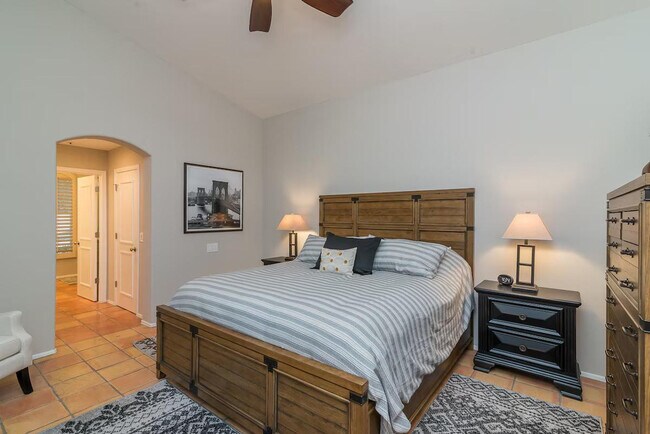 Building Photo - 9315 E Aster Dr