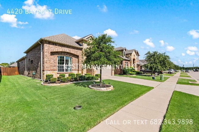 Building Photo - 4420 Bayport Dr